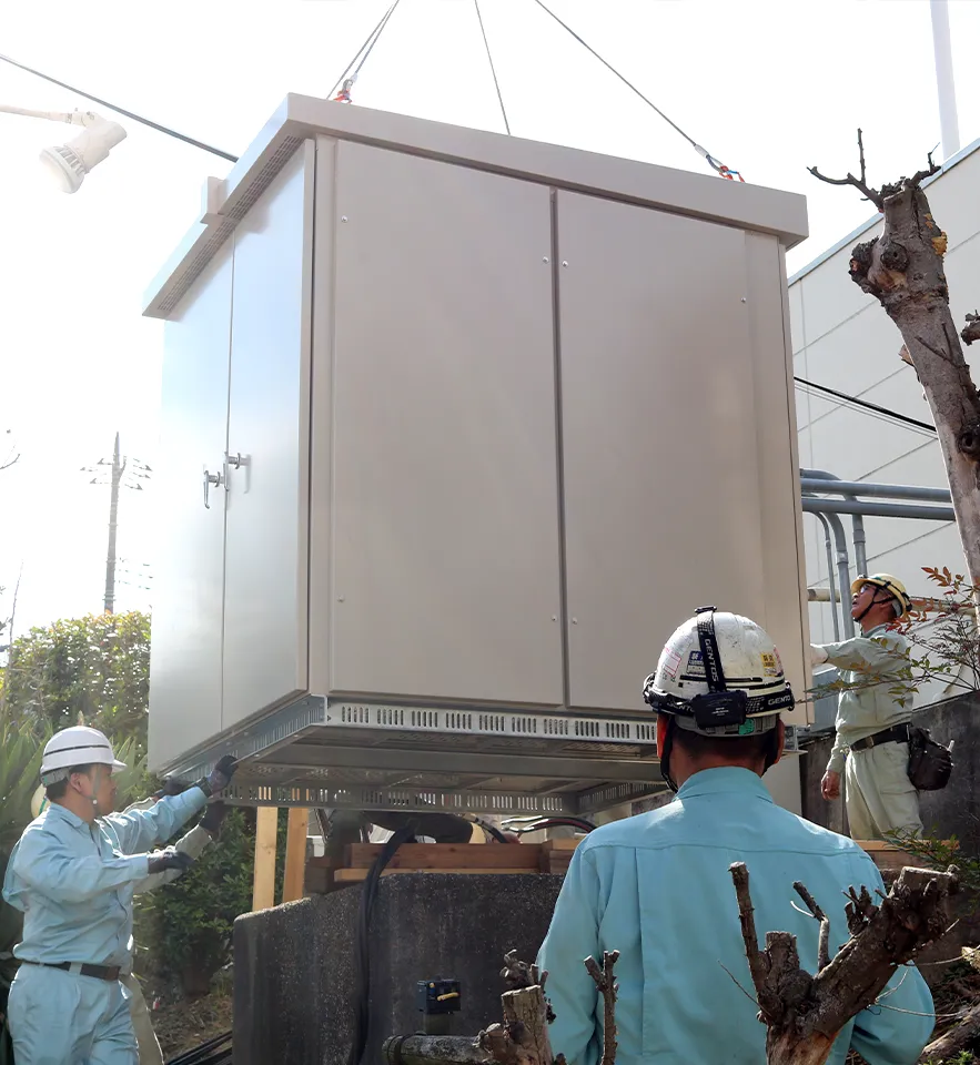 高圧電気設備工事の様子